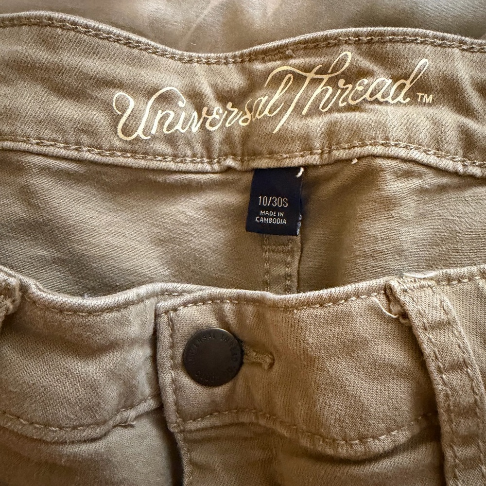 Universal Thread Olive-Tone High-Rise Jeans